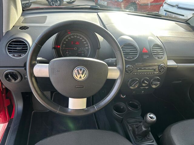 VOLKSWAGEN NEW BEETLE CONVERTIBLE 1.6 SPANISH LHD IN SPAIN 93000 MILES 2006